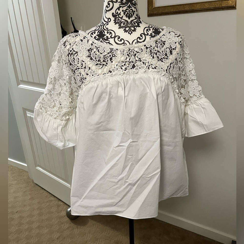 Eri + Ali Anthropologie Crochet Lace blouse